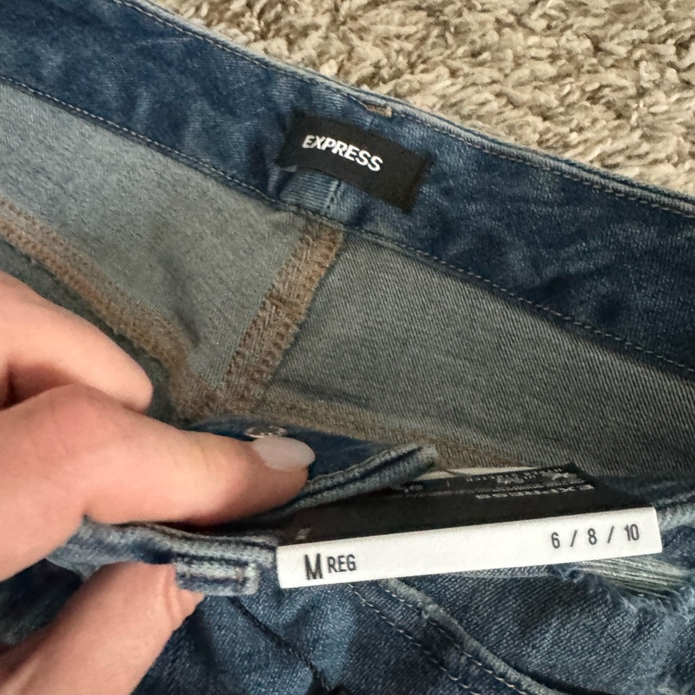 Size medium express jeans never worn